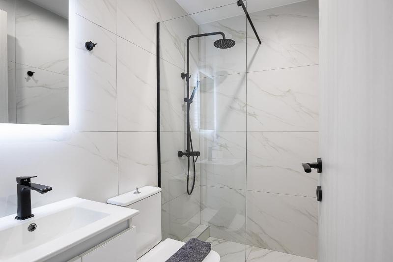 Superior Studio with Balcony image 1