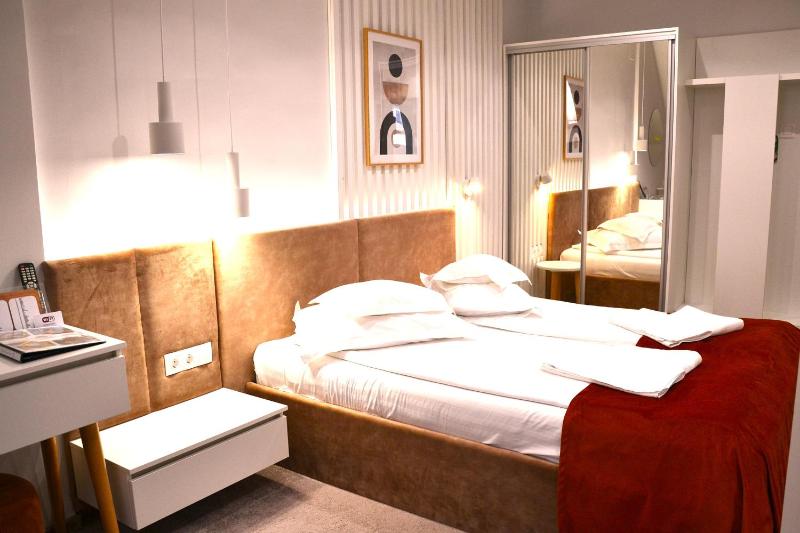 Attic Double or Twin Room Building A image 2