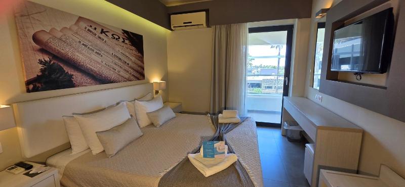 Cosmopolitan Hotel - image 38