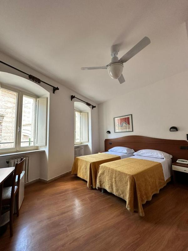 Hotel Roma Assisi - image 3