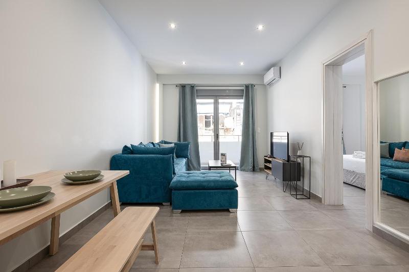 Premium One Bedroom Suite with Balcony image 1