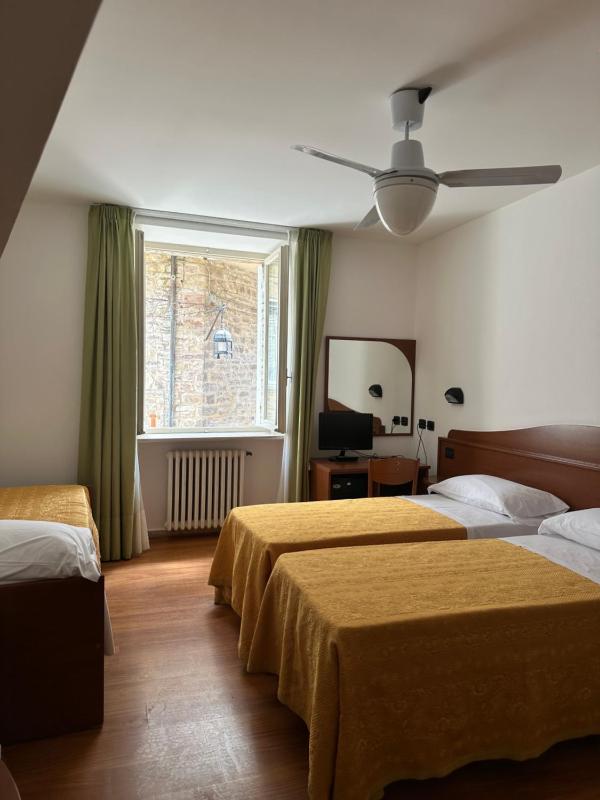 Hotel Roma Assisi - image 42