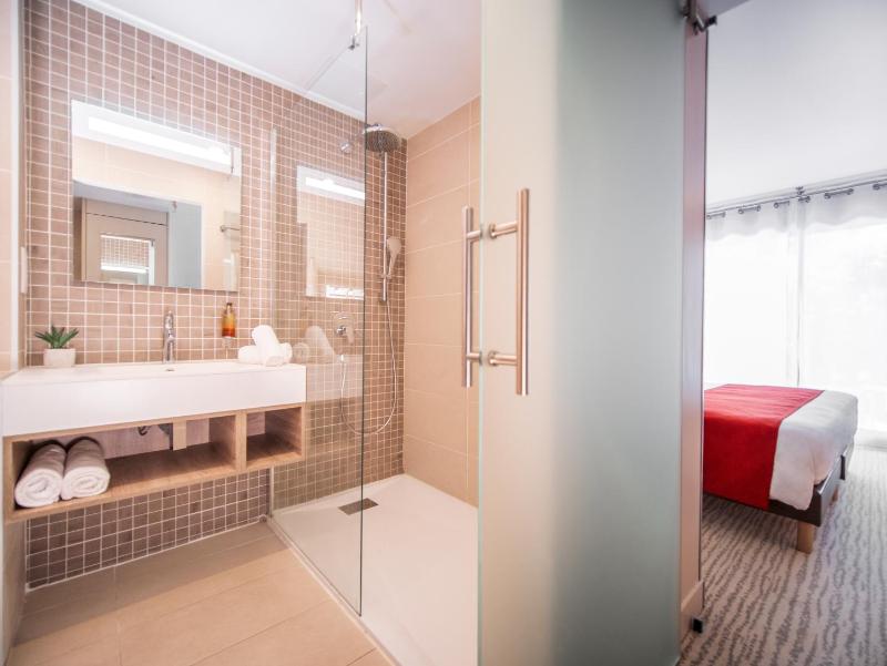 Double Room - Ground Floor - Forest View image 3