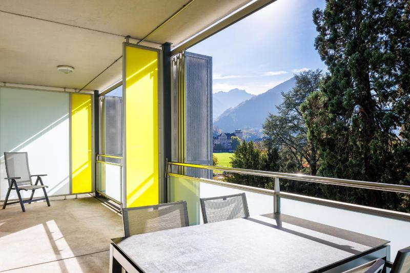 One-Bedroom Apartment and Balcony image 3