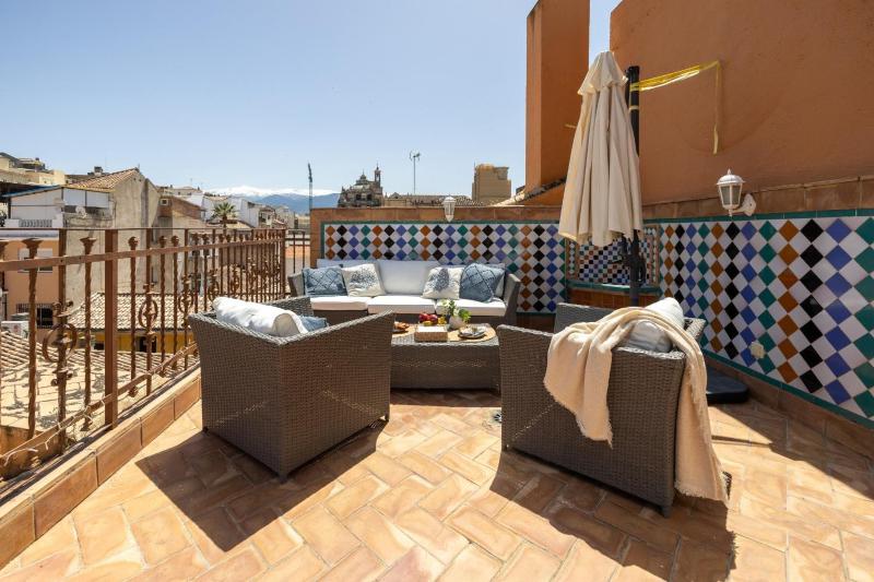 ChezmoiHomes Penthouse Boutique with terrace - image 14