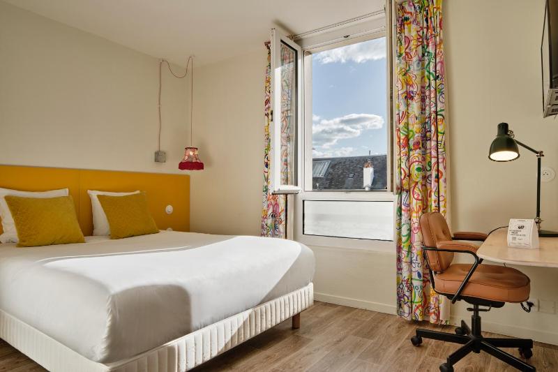 Arty Double Room image 1