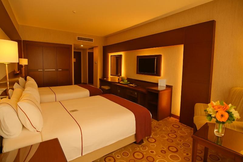 Connected Family Room - Free Access to Spa image 4