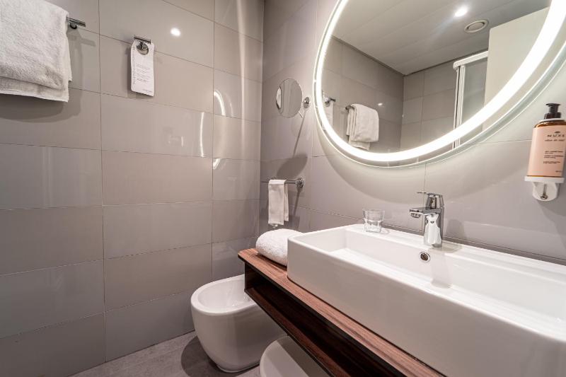 Superior Single Room image 2
