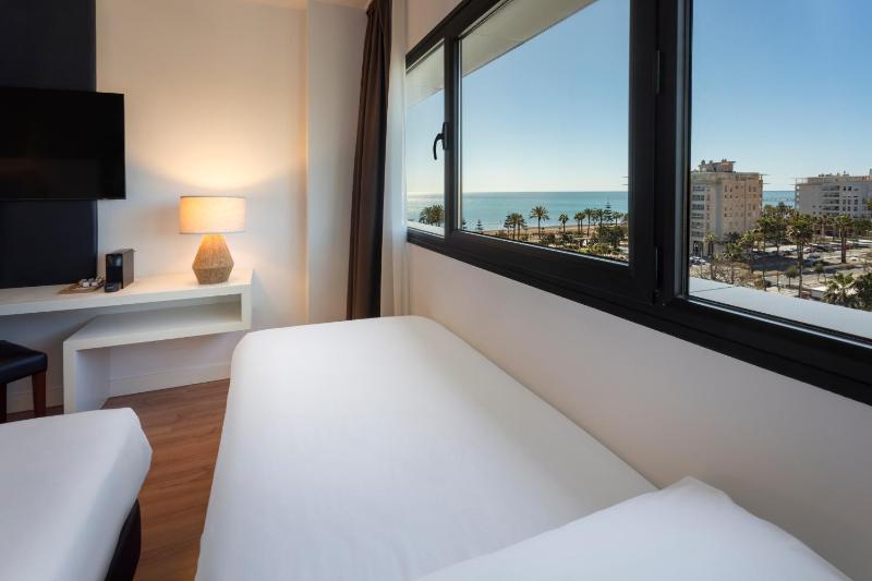 Triple Room with View image 2