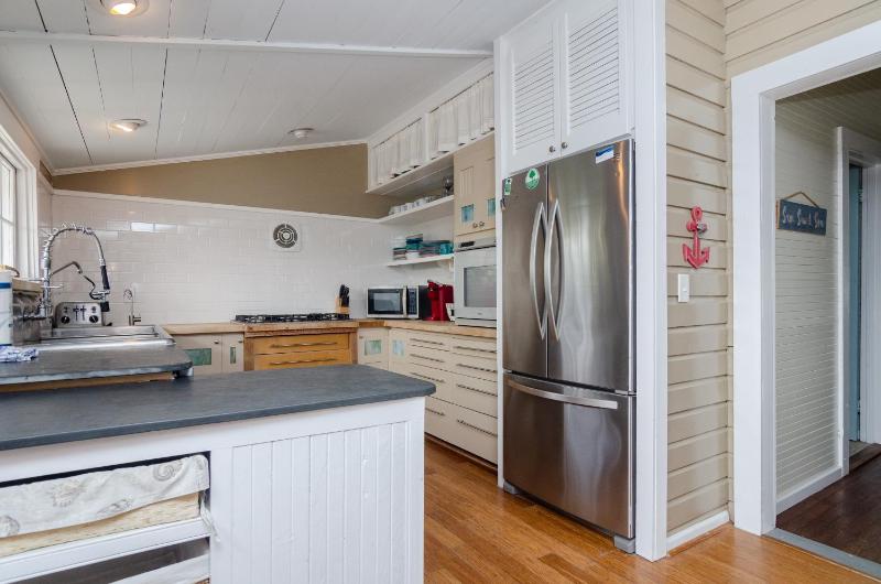 Good Ole Waves by Bryant Real Estate - image 46