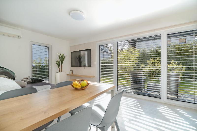 One-Bedroom Apartment with Patio image 3