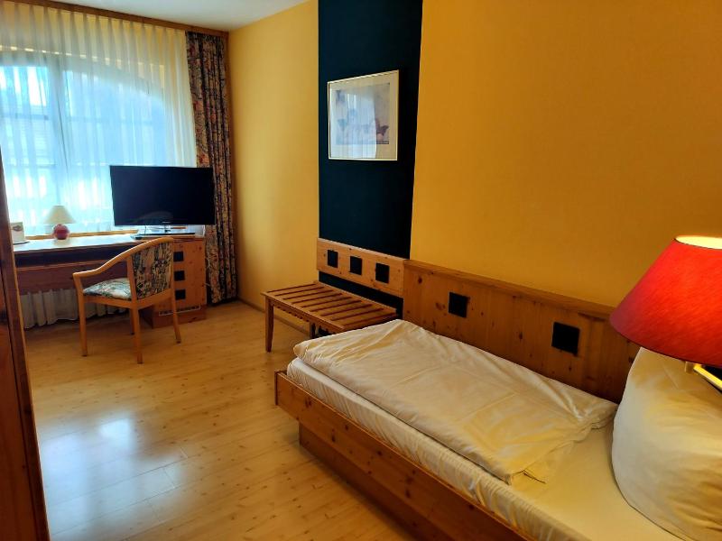 Single Room image 3