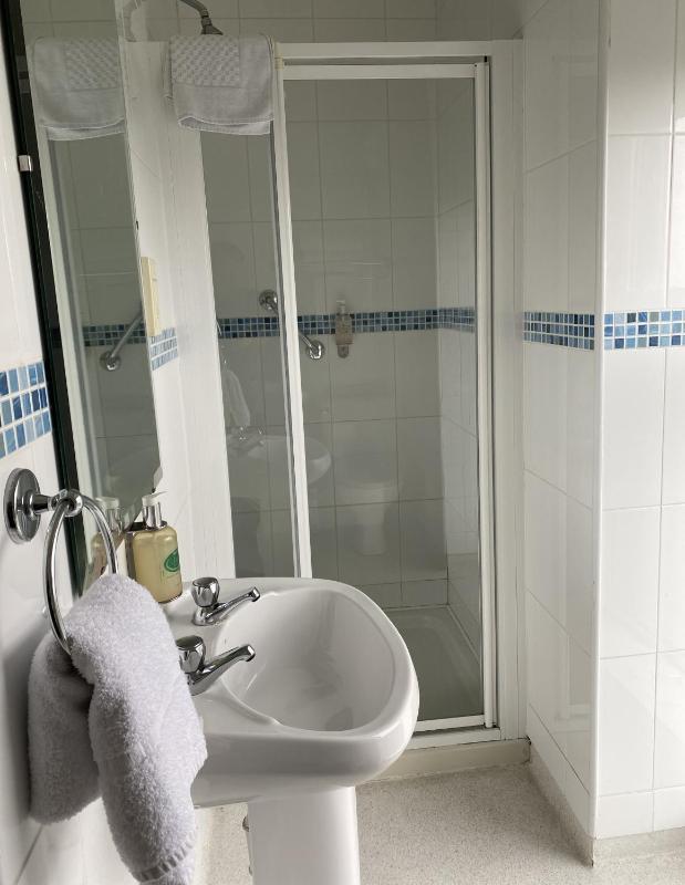Double Room Ensuite image 1