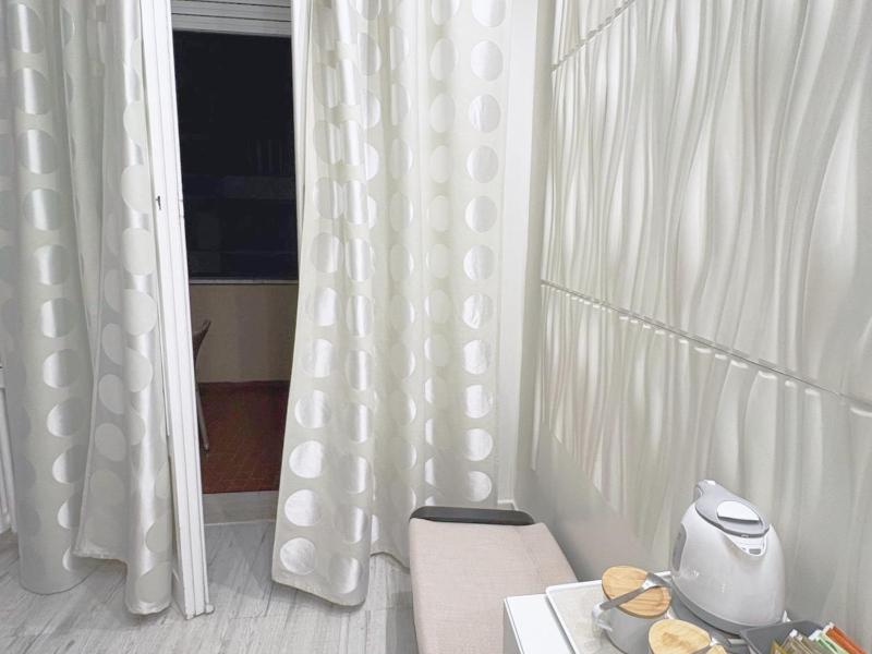 Double or Twin Room with Balcony image 2