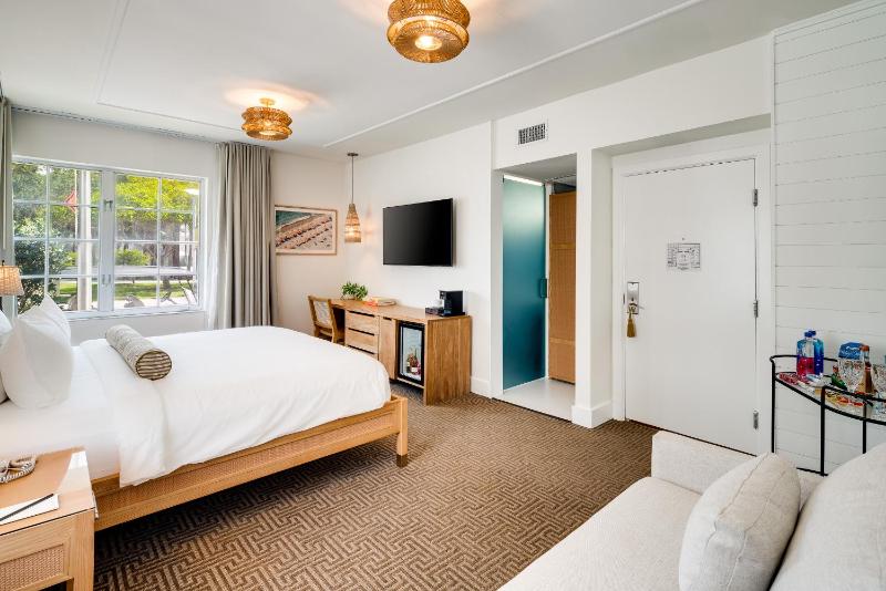 Junior Suite Park View King image 3