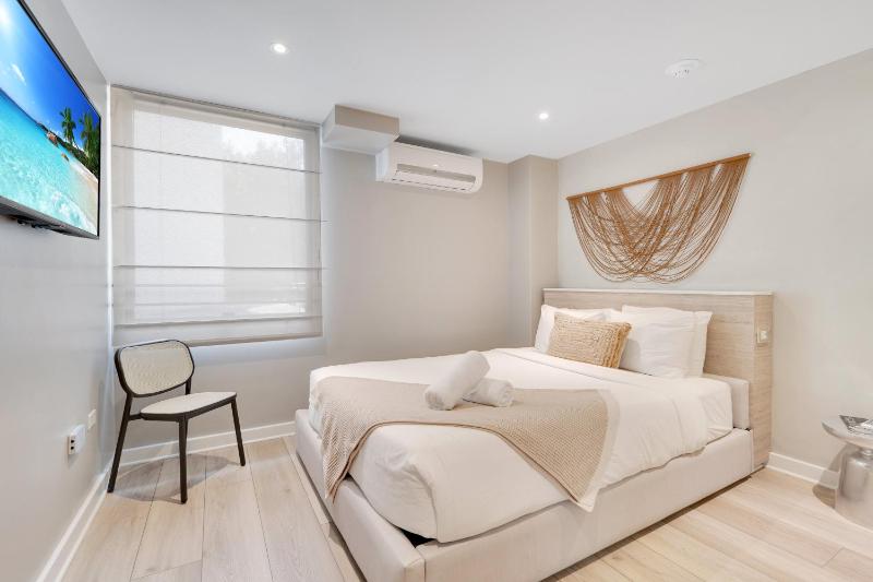 Standard Room image 2