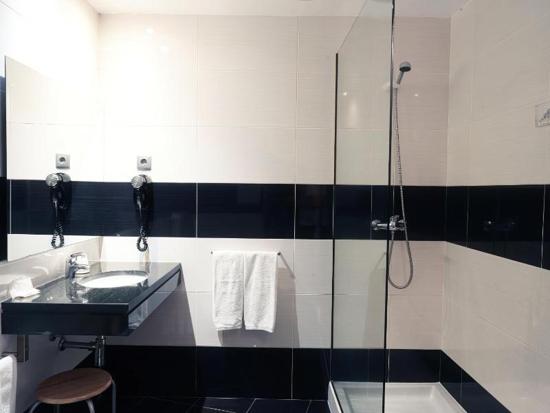 Triple Room image 1