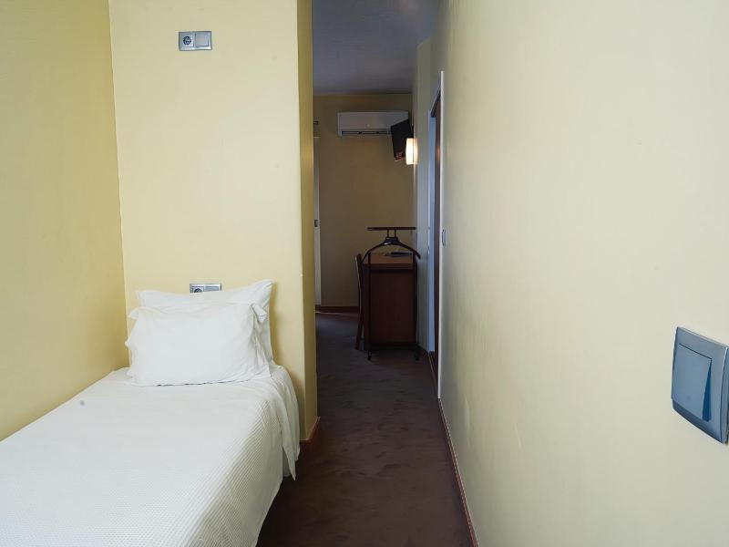 Family Room image 1