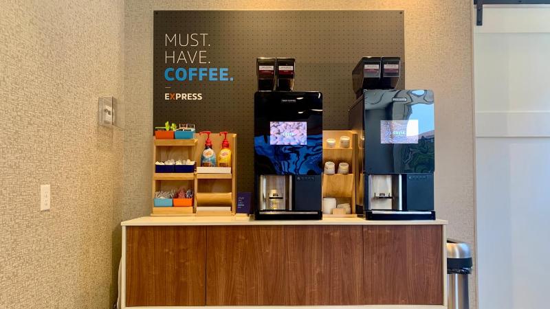 Holiday Inn Express Hotel And Suites Minneapolis Downtown By IHG - image 2