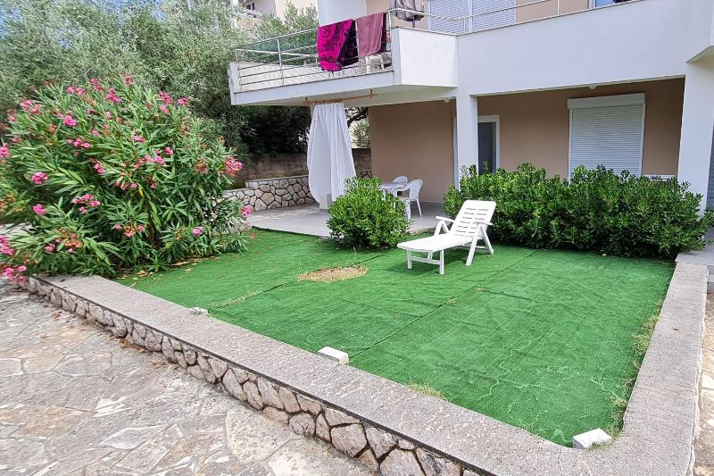 Apartments by the sea Novalja Pag - 3307 - image 38