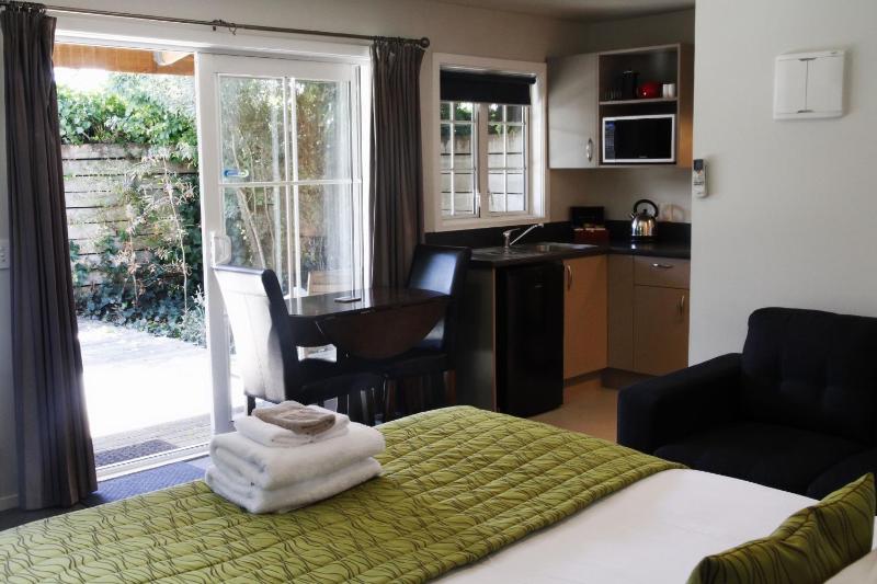 Cranford Cottages and Motel - image 38