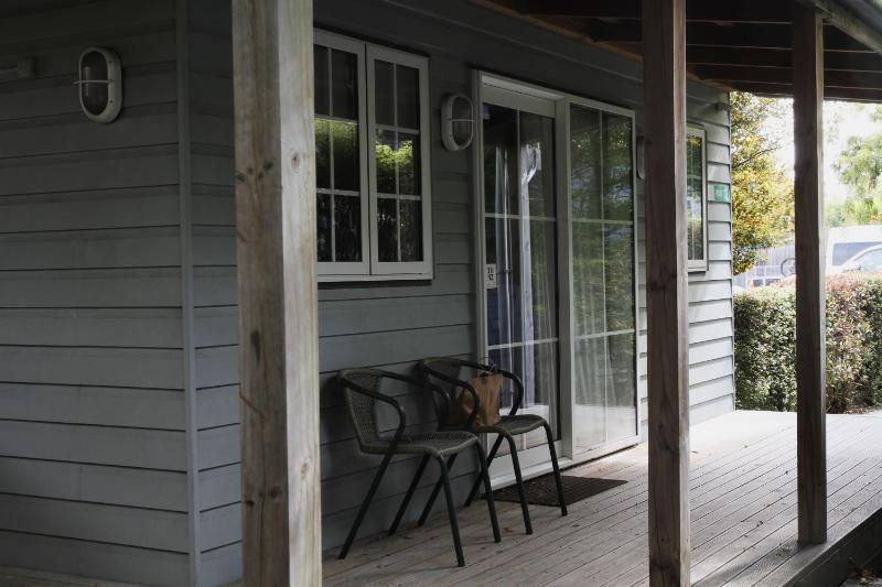 Cranford Cottages and Motel - image 3