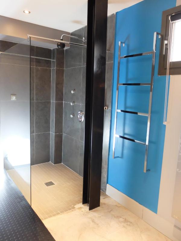 Double Room with Spa Bath and Sauna image 3