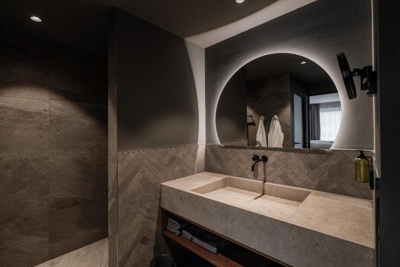 Superior Double Room image 1