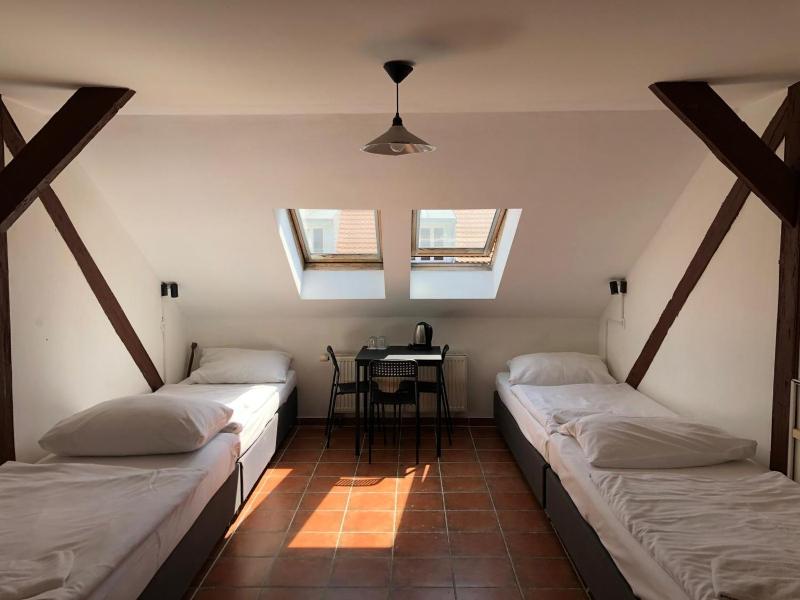 Quadruple Room with Shared Bathroom image 2