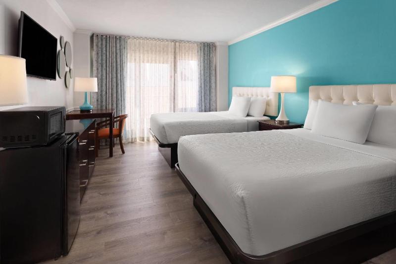 Room with Two Double Beds - Non-Smoking image 3