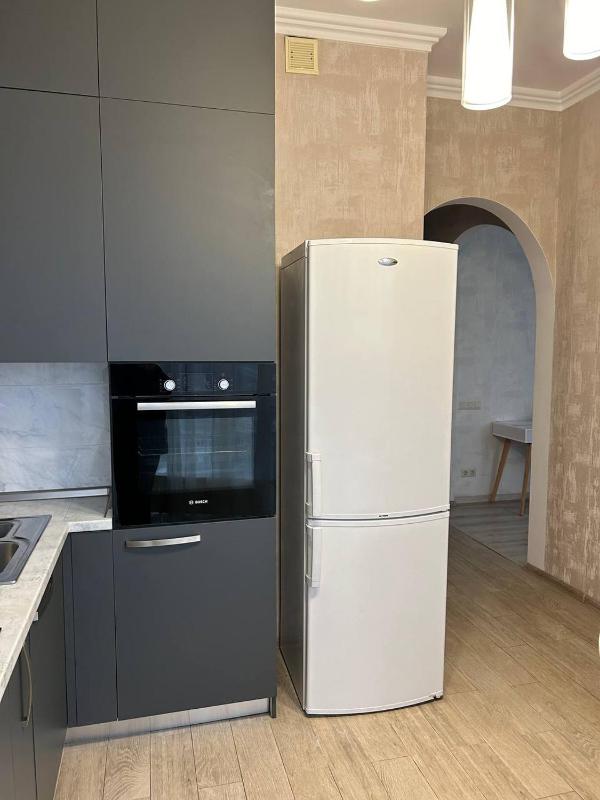 One-Bedroom Premium Apartment image 2