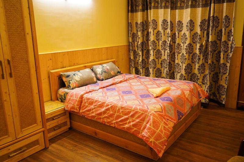 Hearth Cozy 2BHK Near Mall Road & Naini Lake - image 17
