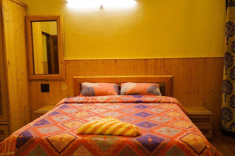Hearth Cozy 2BHK Near Mall Road & Naini Lake - image 24