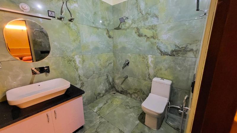 Hearth Cozy 2BHK Near Mall Road & Naini Lake - image 7