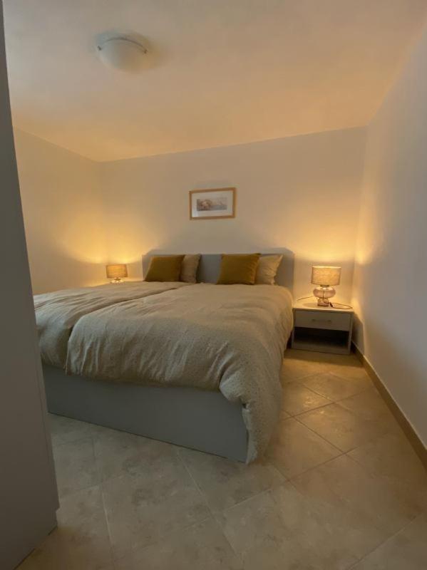 Alto Mare Apartments - image 15