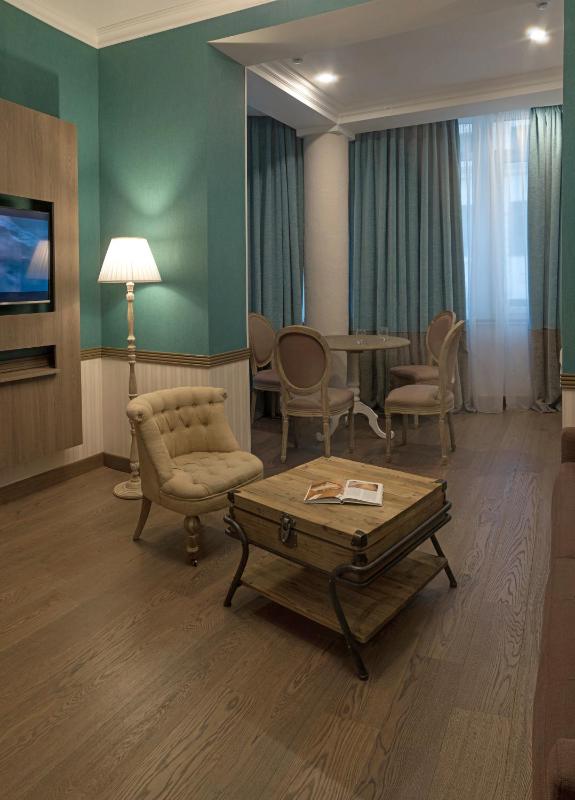 Deluxe Apartment image 3
