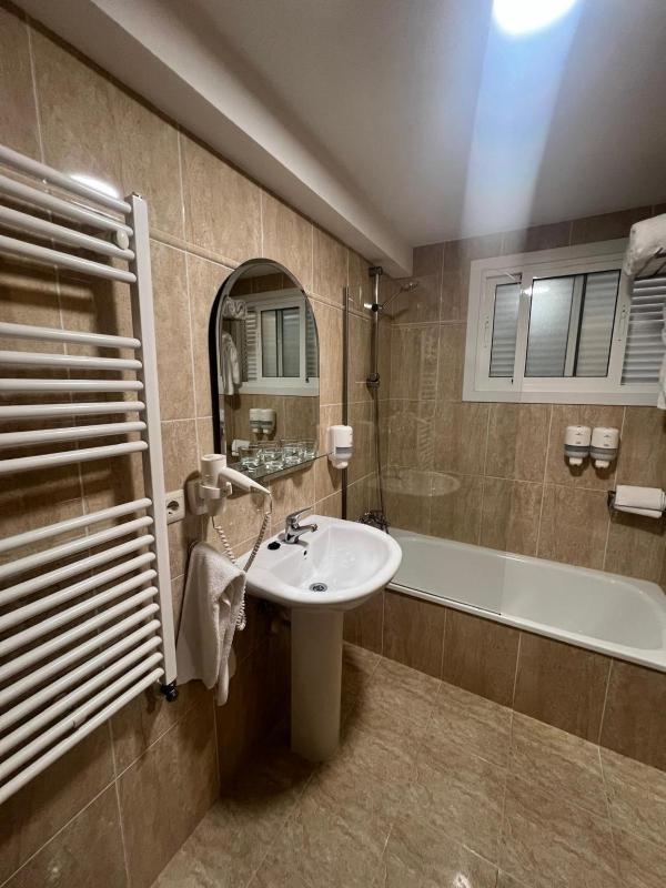 Triple Room image 4