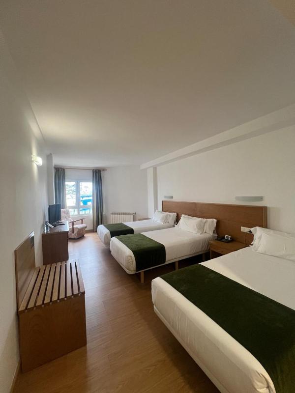 Triple Room image 2