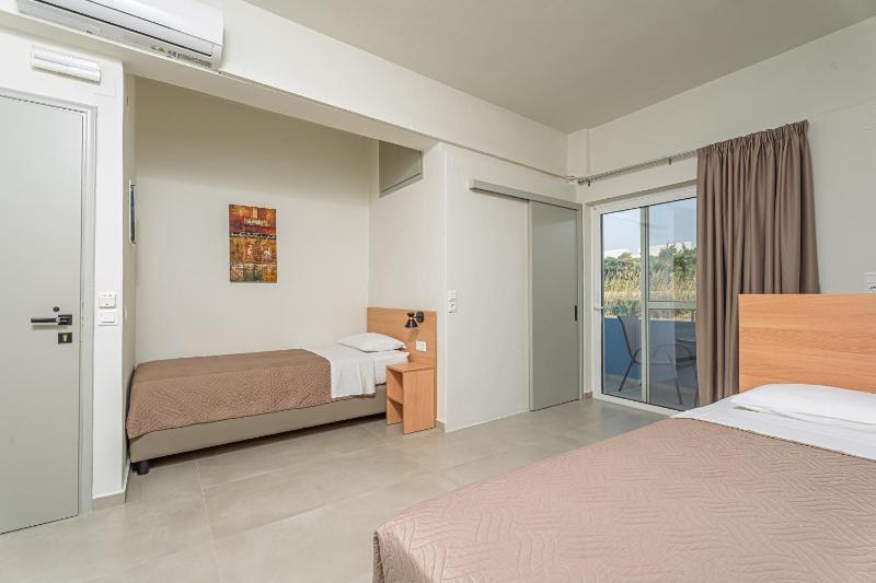 Suite one Bedroom with Inland View image 1