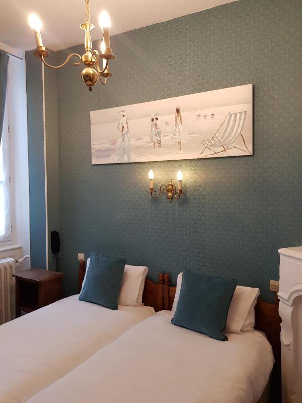 Double or Twin Room image 1