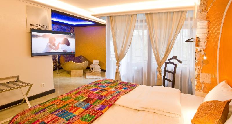 India Suite  image 3