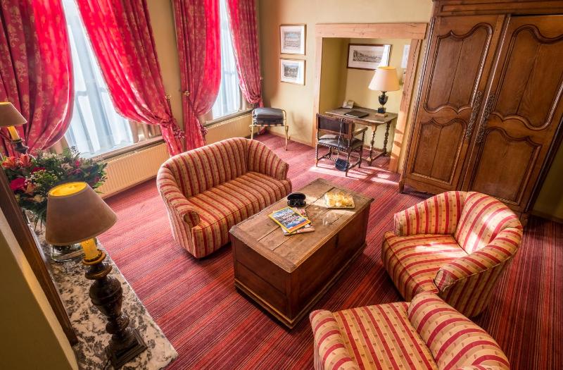 Suite with Canal View image 2