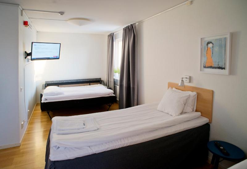 Triple Room image 2