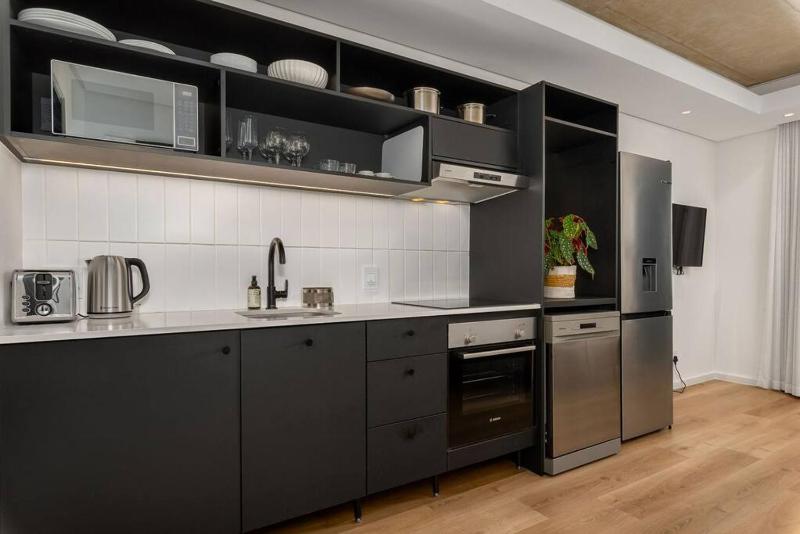 Luxury Sea Point Apartment - image 13