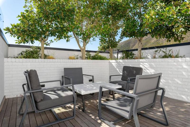 Luxury Sea Point Apartment - image 10