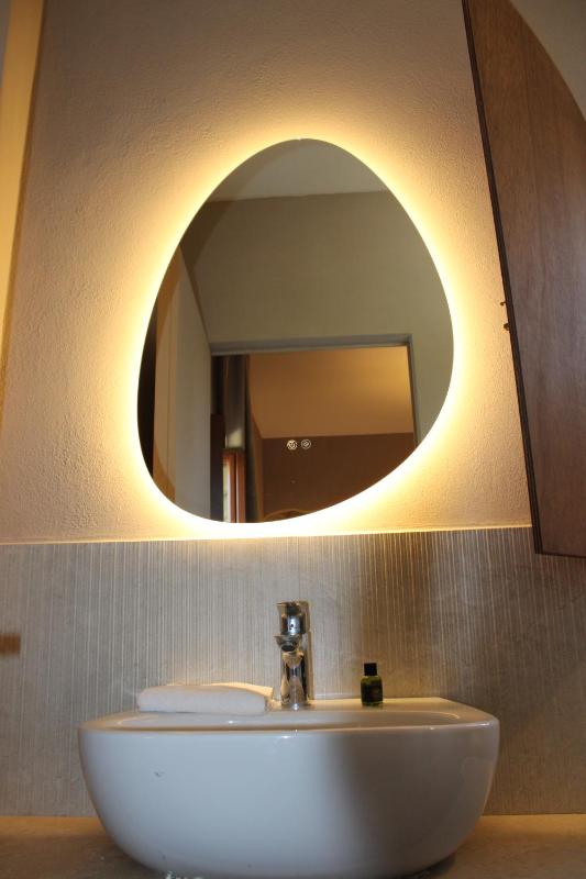 Deluxe Double Room image 4