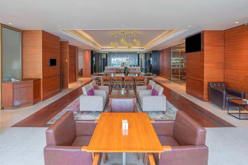 Club Twin Sea View image 4