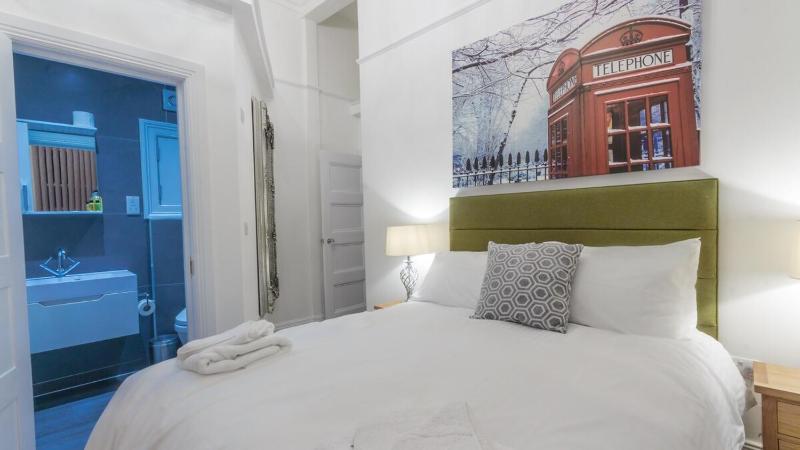 Deluxe Apartment image 3