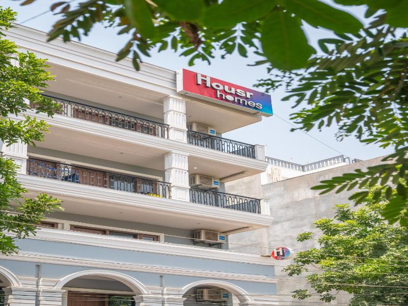 Housr Sector 28 Near to Phase 1 Metro Station - image 4