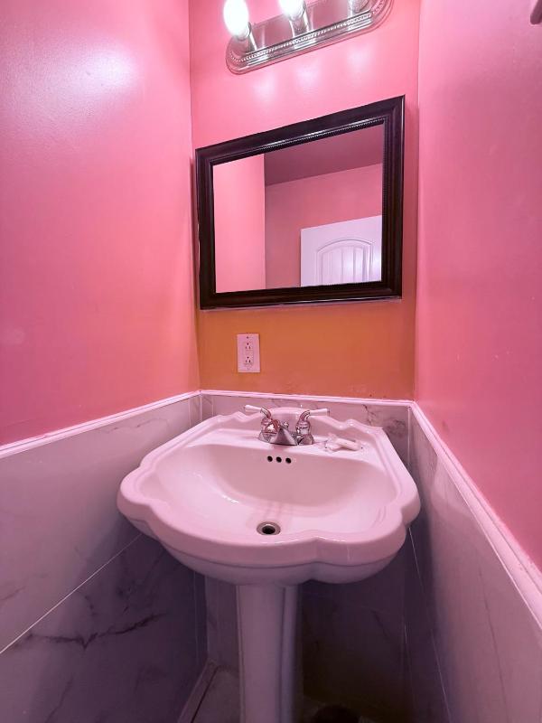 Standard Room image 4
